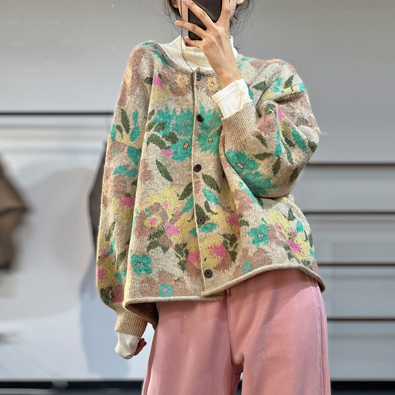 Warm Single-breasted Sweater in Jacquard Knit