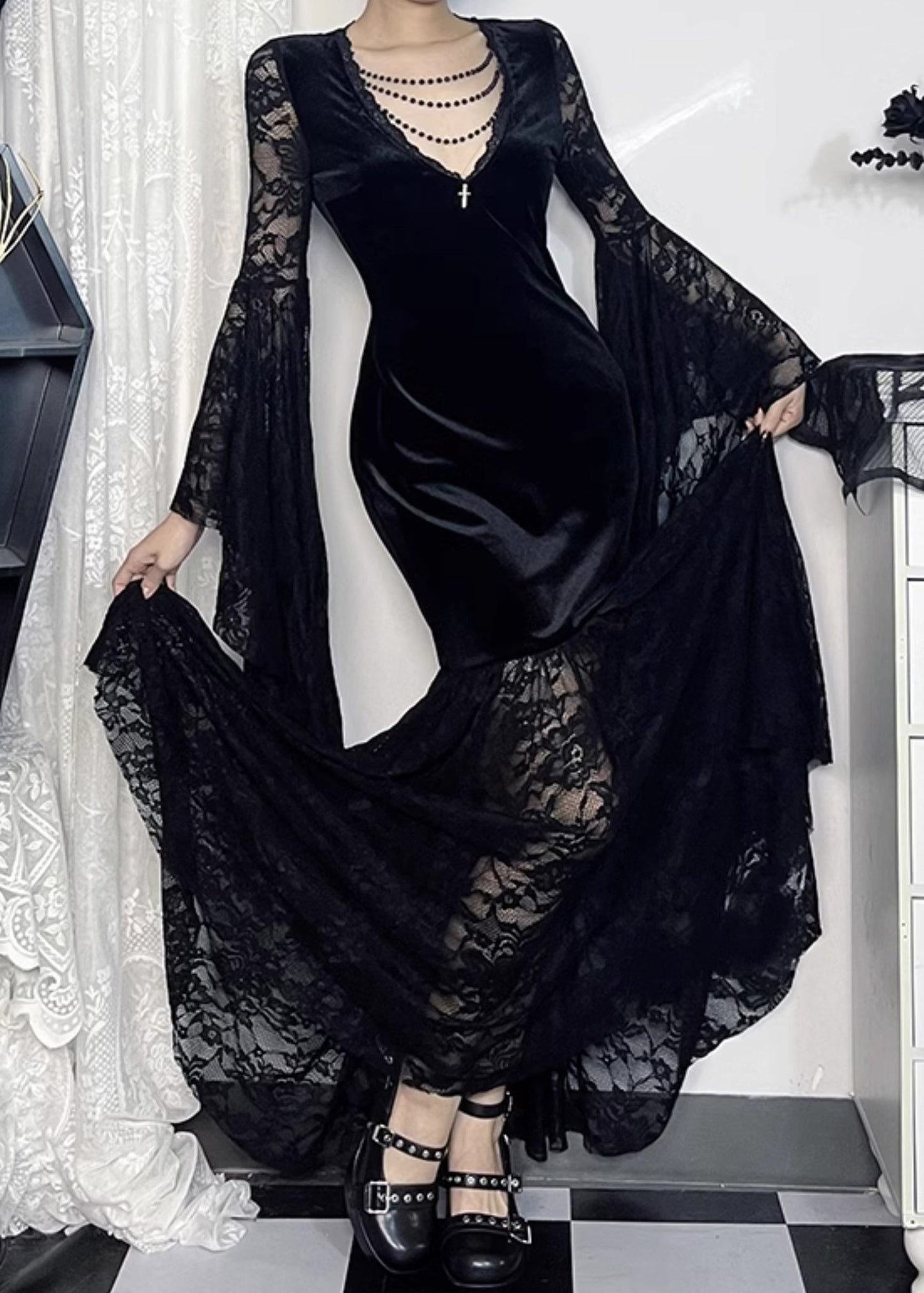 Black V Neck Lace Patchwork Silk Velvet Long Dresses Flare Sleeve