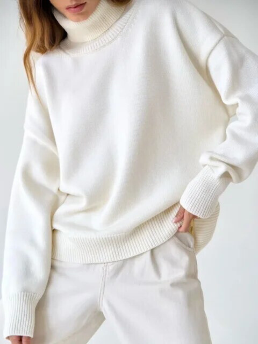 Raquel® | A simple and elegant sweater