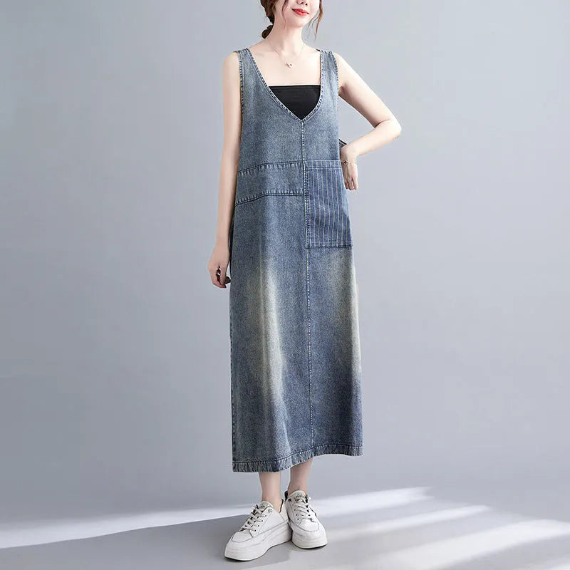 Literary Washed V-neck Sleeveless Denim Dress