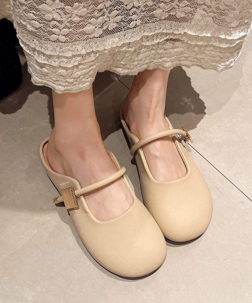 Comfy Splicing Beige Faux Leather Slide Sandals