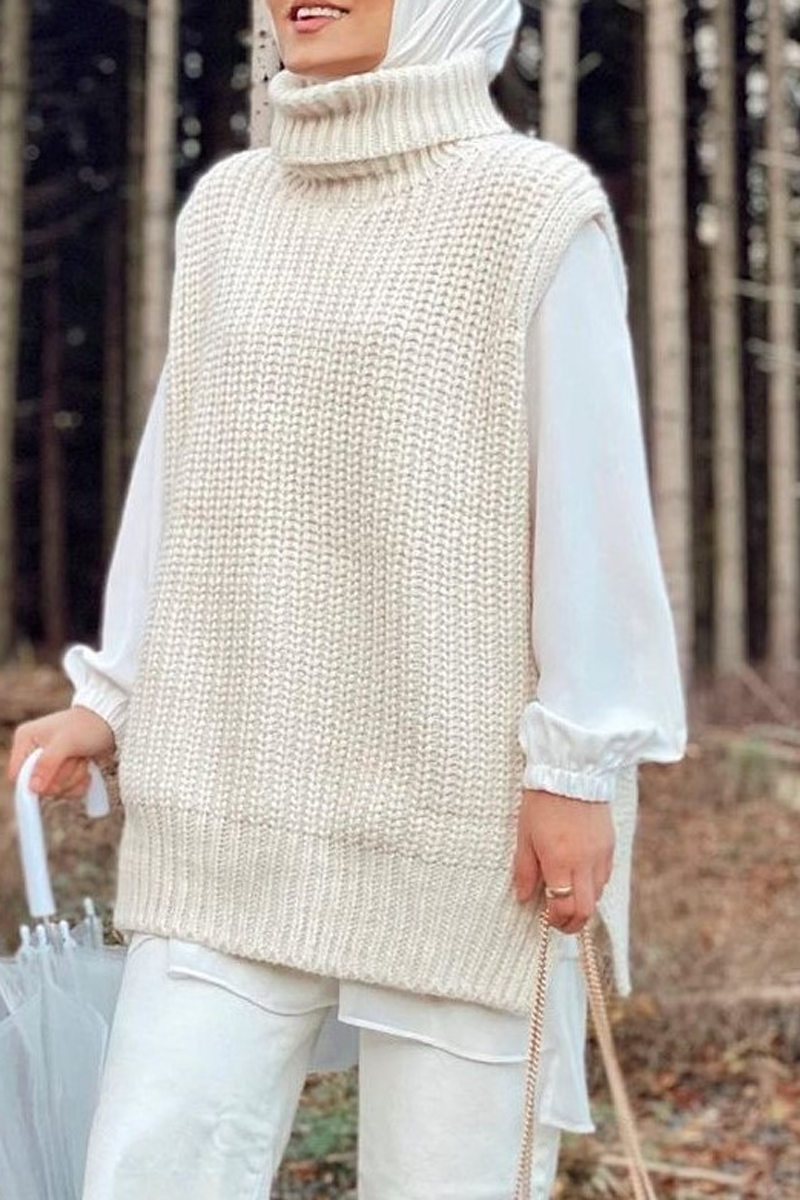 Turndown Collar Sleeveless Sweater