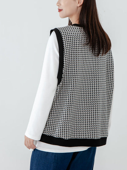 - Plaid Knitted Vest Pullover Sweater