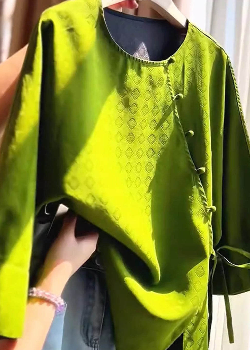 Chinese Style Green O-neck Side Open Top Fall
