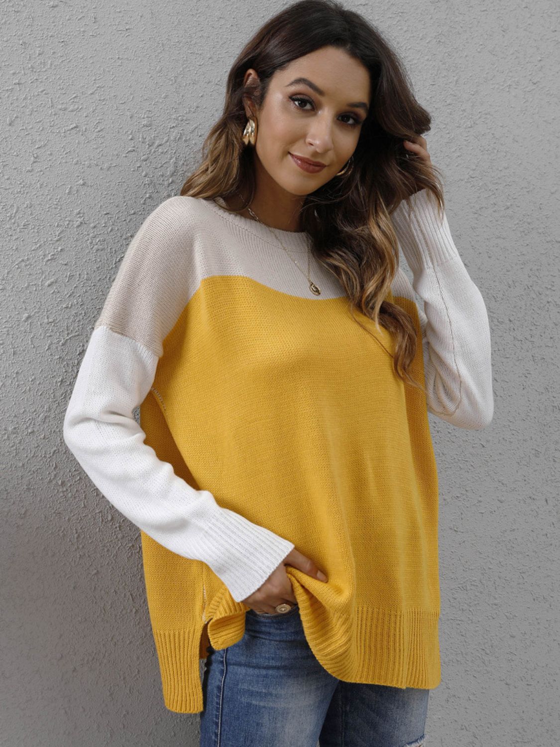 Luna® | Color block crew neck sweater