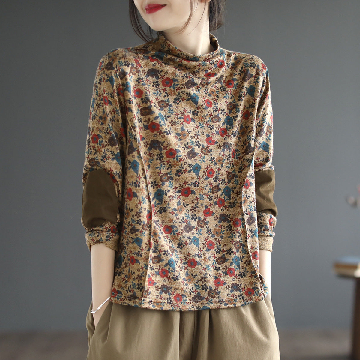 Artistic Print Knitted T-shirt