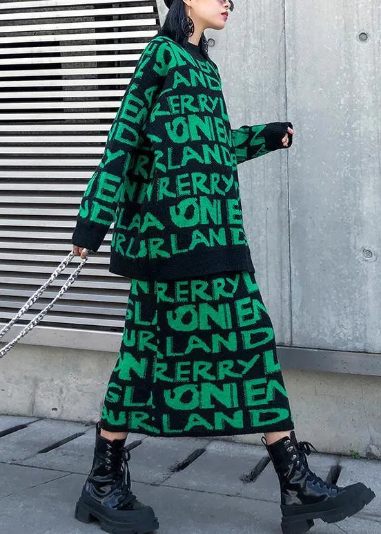Cozy Winter Green Prints Knit Sweat Tops and Elastic Waist Skirt Two Pieces