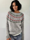 Stella® | Elegant sweater with a crew neck and a special print