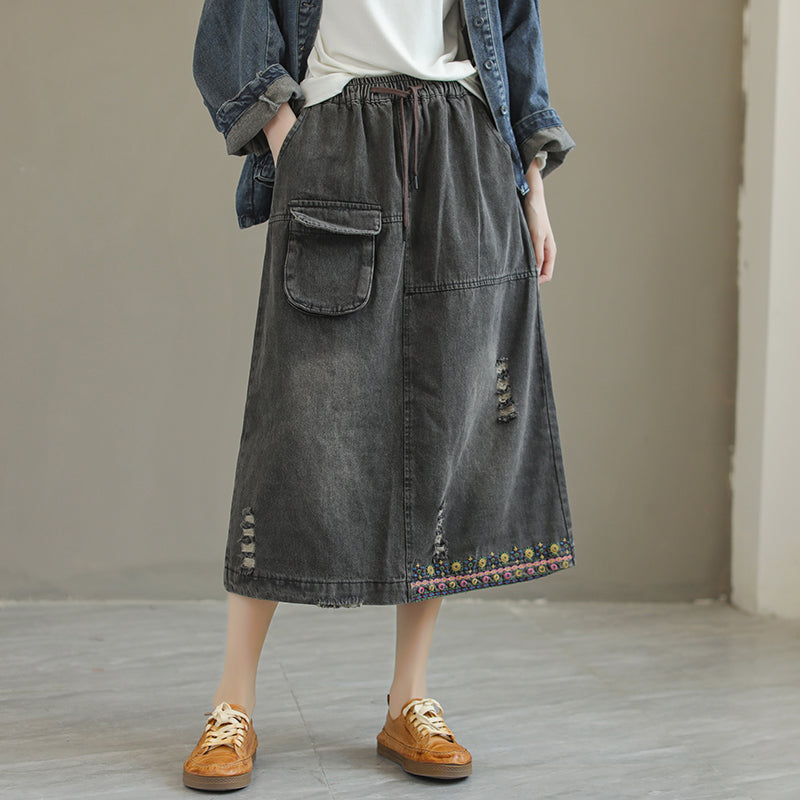Retro Embroidery Ripped Denim Skirt