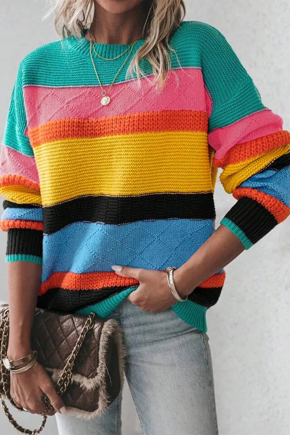 Monica® | Contrast sweater with a crew neck and dropped shoulders