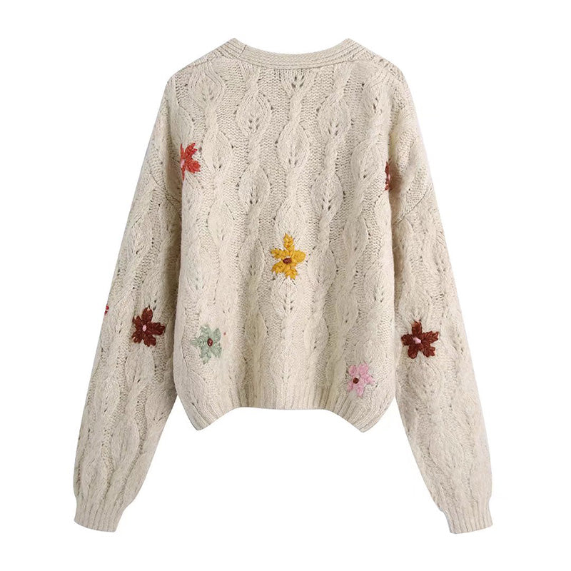V-neck Long Sleeve Embroidery Loose Knit Coat 7727