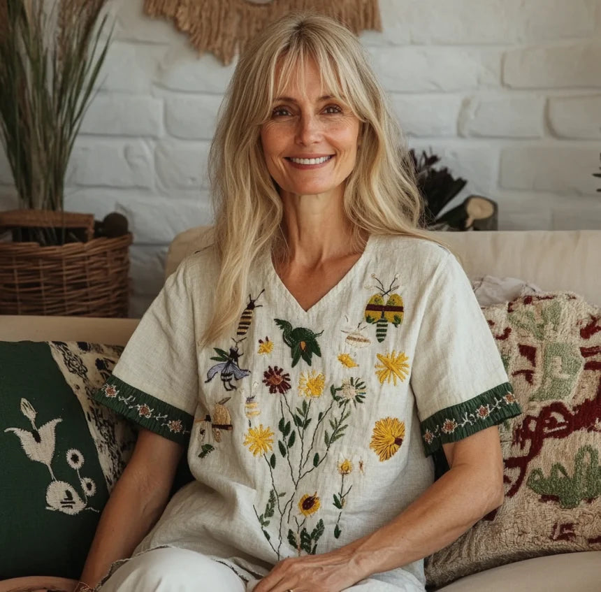 Women's Vintage Bee And Floral Art Print Shirt elevenforest