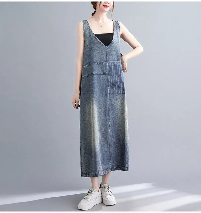 Literary Washed V-neck Sleeveless Denim Dress
