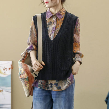 V-neck Hollowed Retro Sweater Vest