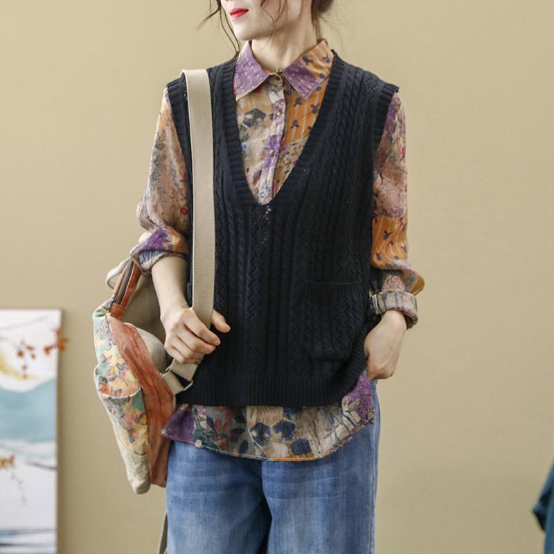 V-neck Hollowed Retro Sweater Vest