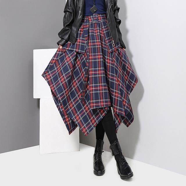 Aitana Plaid Picnic Skirt - Navy
