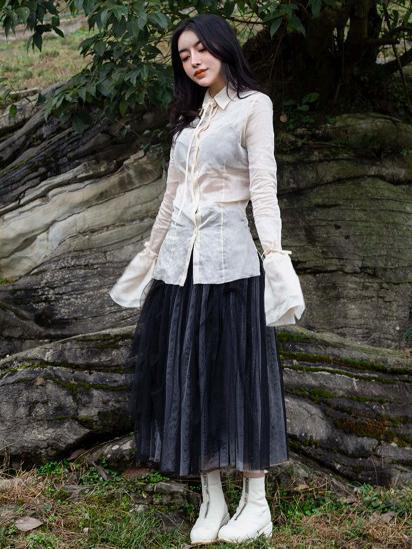 Simple Black Two Ways to Wear Gauze Skirt