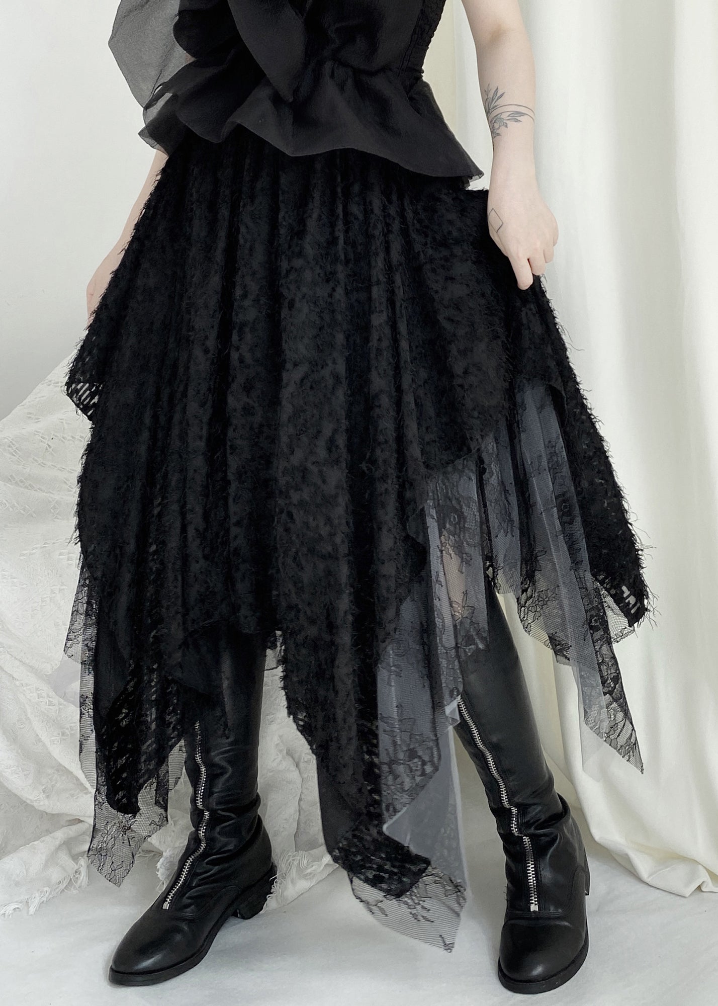 Black Elastic Waist Lace Patchwork Tulle Maxi Skirt Fall