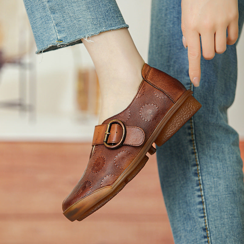 Retro Leather Bickled Flat Shoes