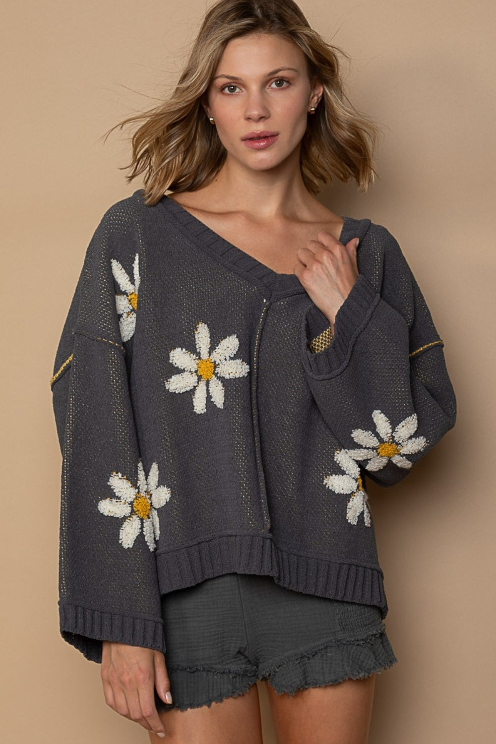 Doris® | Floral chenille V-neck sweater