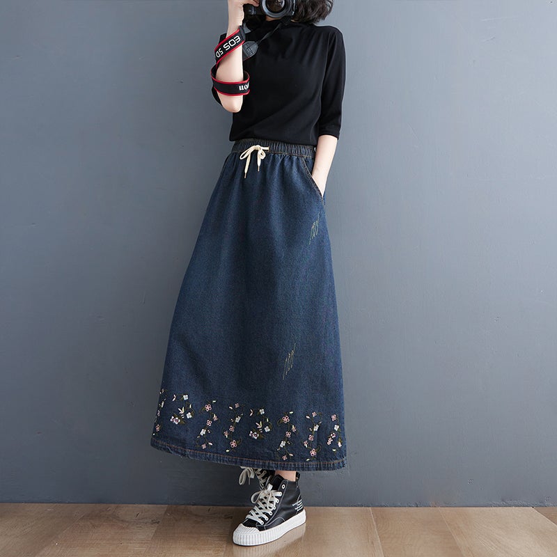 Retro Embroidery Loose Denim Skirt