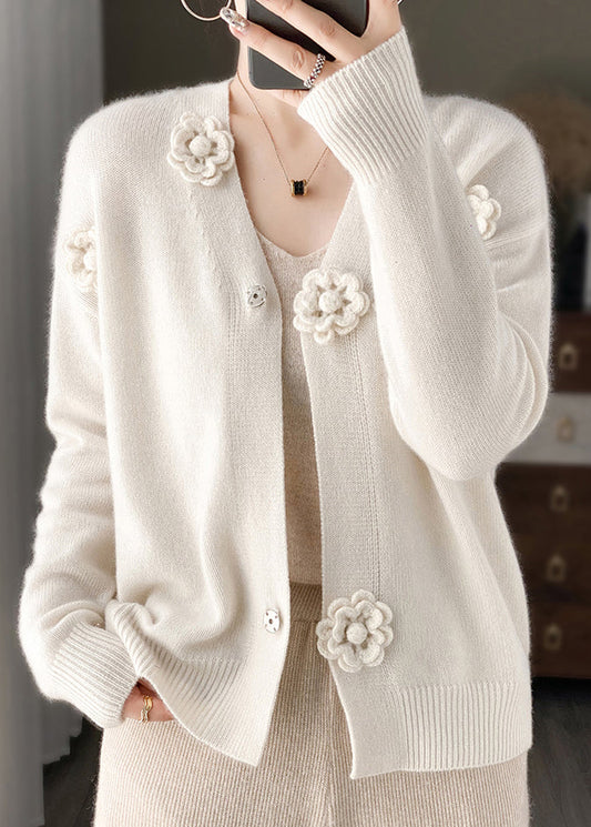 White Embroidery Short Cashmere Knit Cardigan V Neck Spring