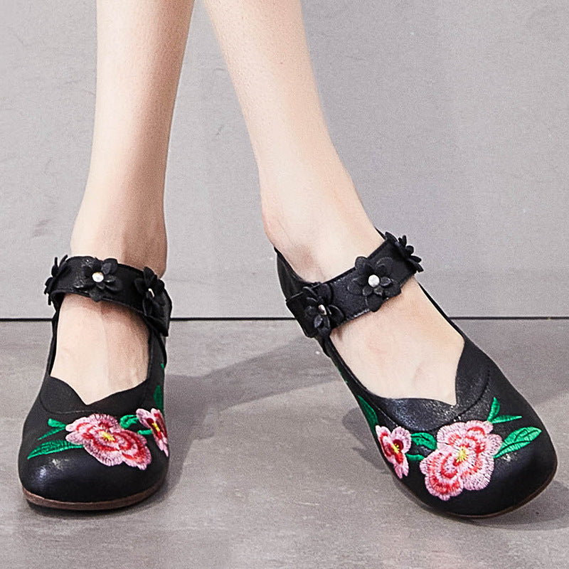 Embroidery Leather Shoes