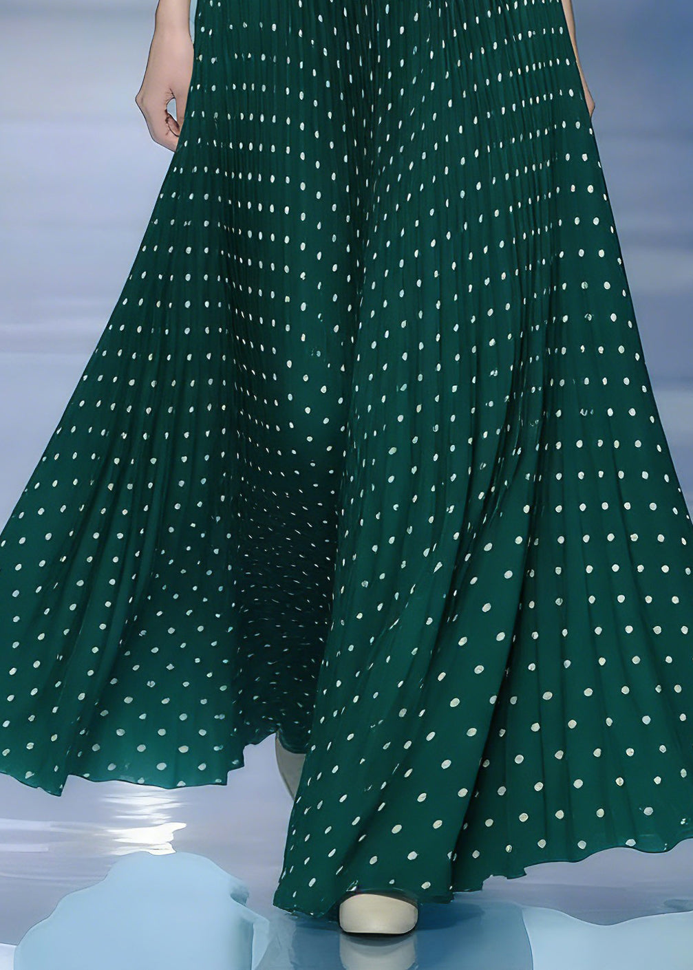 Green Elastic Waist Dot a Line Skirt Spring