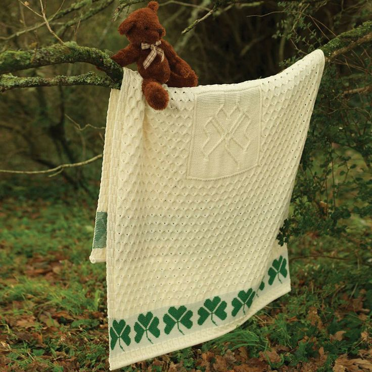 Irish Clover Aran Sweater Textured Blanket artswardrobe
