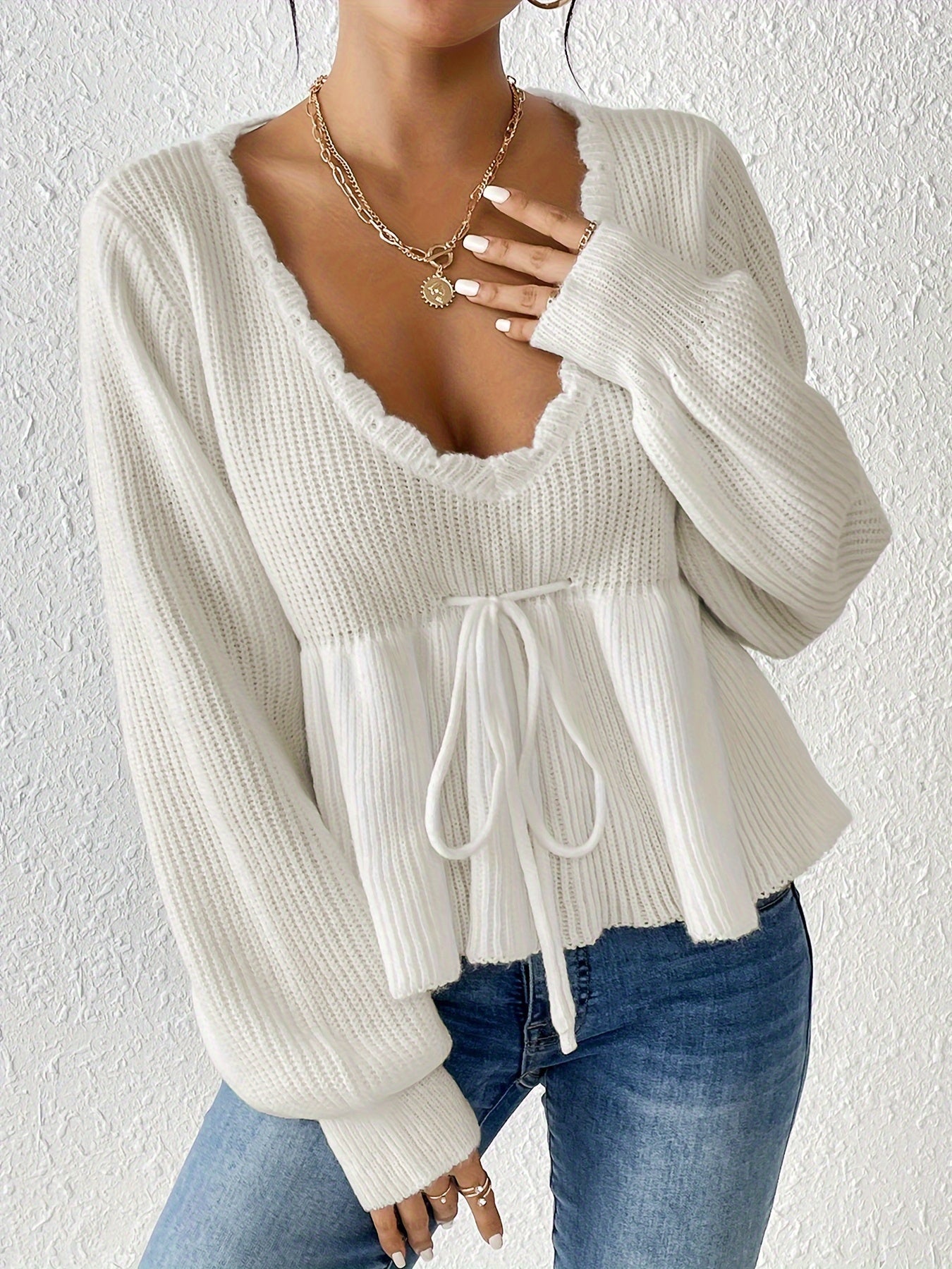 Samanta® | White sweater with ruffle hem and drawstring