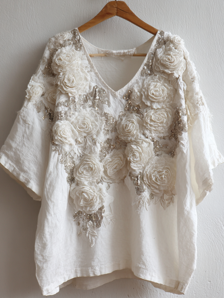 Bohemian Style Woman's V-neck White Rose Short-sleeved Shirt elevenforest
