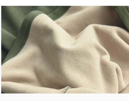 Long-sleeved Plus Fleece T-shirt With Retro Wooden Ears