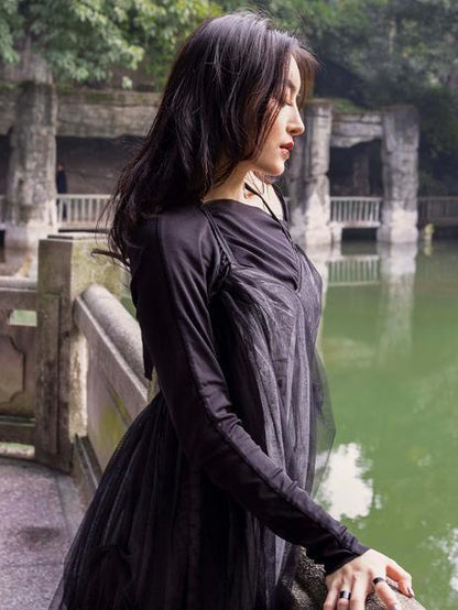 Simple Black Two Ways to Wear Gauze Skirt