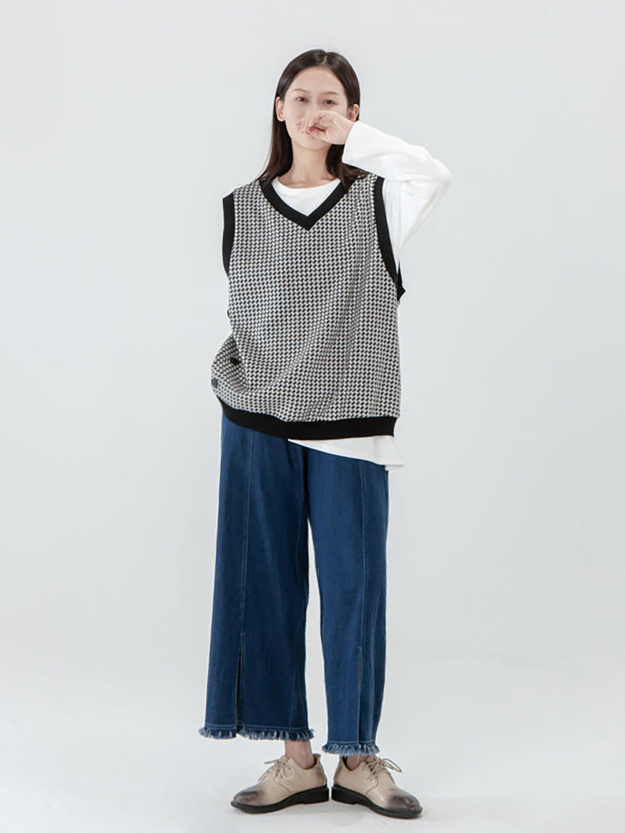 - Plaid Knitted Vest Pullover Sweater